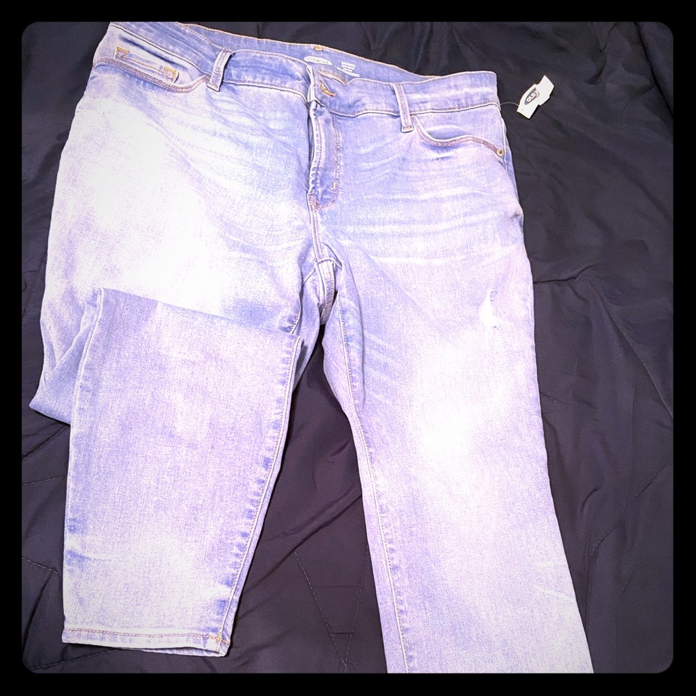 Old Navy Rockstar Skinny Distressed Jeans
